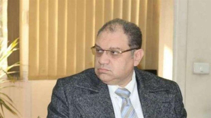 الدكتور خالد سمير
