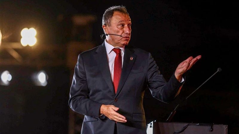 محمود الخطيب رئيس