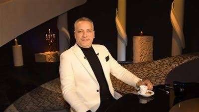 تامر أمين: مبحبش بناتي يلبسوا مايوه أو ينزلوا البحر عشان حرام