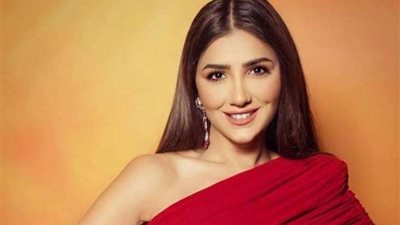 شاهد..أحدث ظهور للفنانة مي عمر من أرض الفيروز
