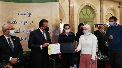 مؤسسة فريد خميس لتنمية المجتمع تكرم أوائل الثانوية العامة للعام الـ 17