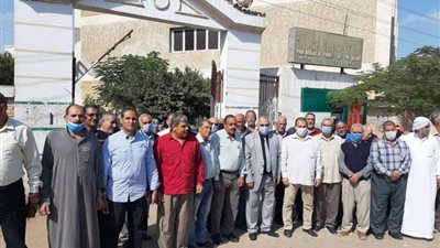 ماراثون الانتخابات.. كورونا تجبر العالم على الإغلاق والمصريون أمام لجان الاقتراع