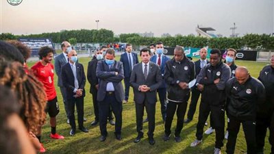 وزارة الرياضة واتحاد الكرة يعلنان عن بارقة أمل لاستكمال منتخب الشباب البطولة