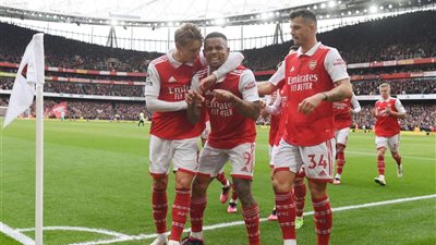 الدوري الإنجليزي.. أرسنال يتقدم على ليدز في الشوط الأول