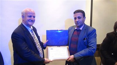 الجامعة الحديثة للتكنولوجيا تكرم الكاتب الصحفي وليد الغمري (صور)