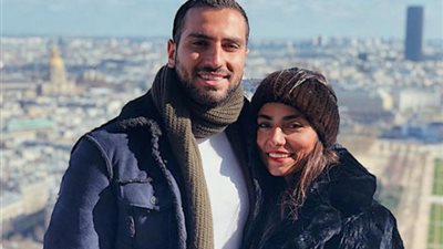 سارة الطباخ تتهم محمد الشرنوبي بسرقة 