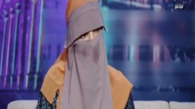 سيدة الإسماعيلية تكشف تفاصيل اغتصابها بالمقابر على يد مسجل خطر أمام زوجها .. فيديو