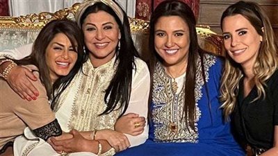 شاهد.. هالة صدقي بصحبة مي كساب بكواليس مسلسل جعفر العمدة