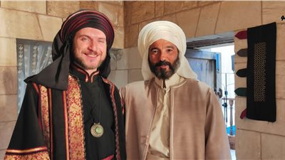 الخليفة والإمام.. خالد النبوي وأحمد صبري غباشي بصورة من كواليس مسلسل رسالة الإمام