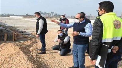 بالصور.. الرئيس السيسي يتفقد 