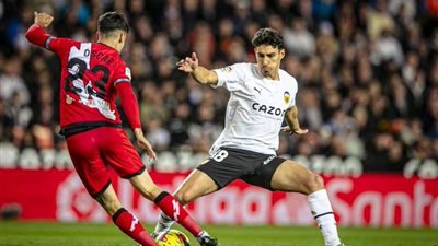 فالنسيا يتعادل مع ضيفه رايو فايكانو في الدوري الإسباني