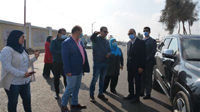 محافظ القليوبية يتابع أعمال رصف عدد من الطرق