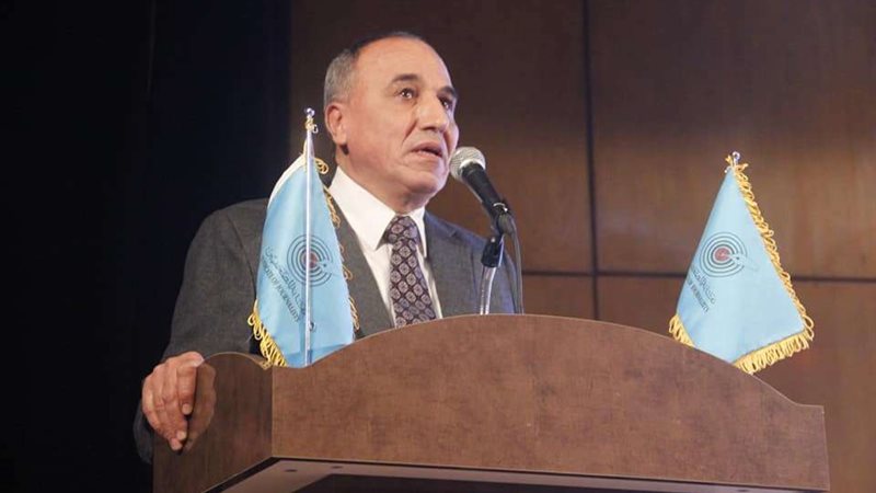 الكاتب الصحفي عبد