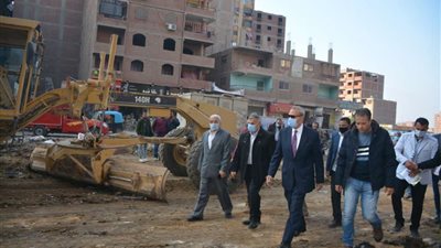 محافظ القليوبية يتفقد أعمال تطوير شارع أحمد عرابي بشبرا الخيمة