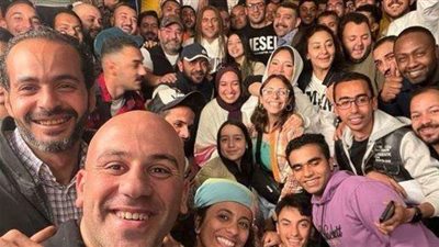 فركش الكبير 7... بالتورتة صناع العمل يحتفلون بانتهاء التصوير