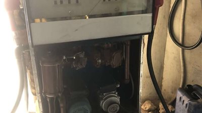 ضبط 500 لتر من السولار داخل طلمبات رصيف تعمل بدون ترخيص