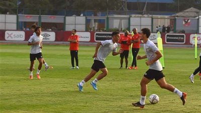 الجهاز الفني للأهلي يكشف عن موعد بعثة الفريق من النيجر