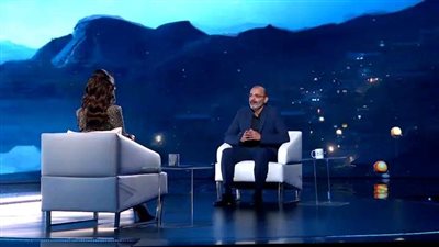 الليلة.. أيمن بهجت قمر يفتح صندوق ذكرياته مع منى عبد الوهاب في 