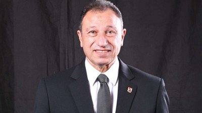 الخطيب يهنئ لاعبي الأهلي لكرة اليد وجهازهم الفني ببطولة دوري المحترفين