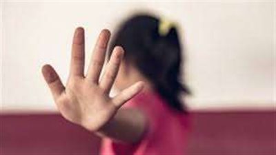 تأجيل محاكمة السائق المتهم بهتك عرض طفلة من ذوي الهمم