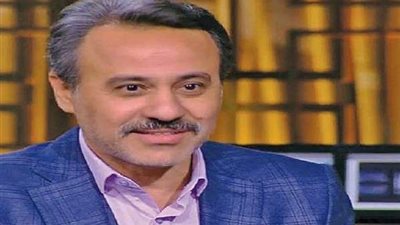 إيهاب فهمي يوجه رسالة للفنانين المصابين بكورونا