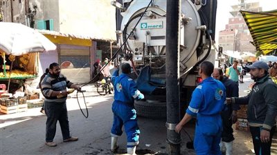 استكمال أعمال الملس والتطهير لشبكات الصرف الصحي بمدن القناة