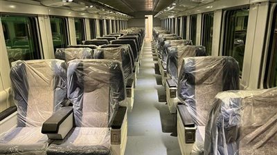 بالصور | شاهد  القطارات الإسبانية قبل وبعد التطوير