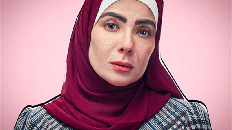 منى زكري الفنانة