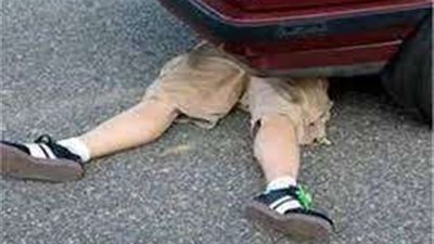 مصرع طفل صدمته سيارة أثناء عبوره طريق بـ6 أكتوبر