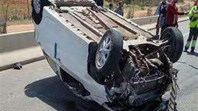 مصرع وإصابة 10 أشخاص إثر انقلاب ميكروباص بطريق دهشور