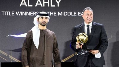 وزير الرياضة يهنئ الأهلي بجائزة 