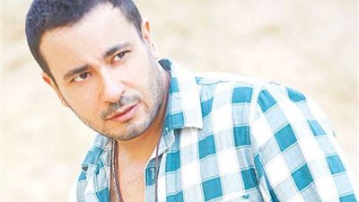 محمد نجاتي: أؤيد القبلات والمشاهد الساخنة لأنها تظهر جمال السيناريو