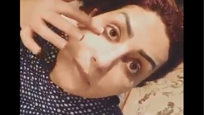 وفاء عامر تحذر من النصب باسمها في أحد منتجات التجميل (فيديو)