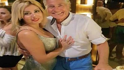 بالهوت شورت.. زوجة مصطفى فهمي تشعل السوشيال ميديا