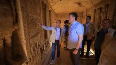 وزير السياحة والآثار يتفقد موقع حفائر البعثة الأثرية المصرية بسقارة