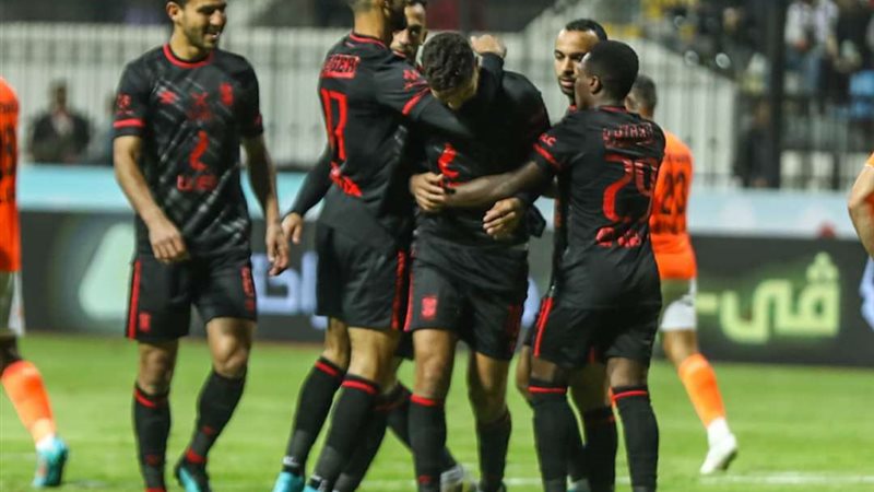 الأهلي وفاركو