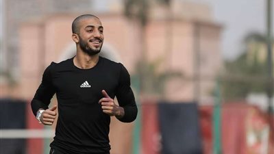 الأهلي يستعيد جهود محمد عبد المنعم أمام سموحة في الدوري المصري