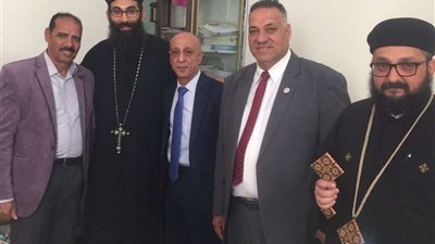 المصريين الأحرار يزور مطرانية وكنائس الإسماعيلية والقنطرة للتهنئة بعيد القيامة