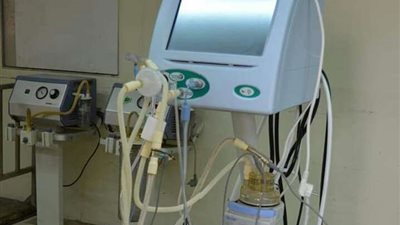 متى يحتاج المصاب بكورونا جهاز تنفس صناعي؟ .. استشار أمراض صدرية يجيب ..فيديو