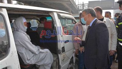 محافظ المنيا: إيقاف شهر لميكروباص خالف الإجراءات الإحترازية