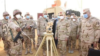 رئيس الأركان يشهد المرحلة الرئيسية لمشروع مراكز قيادة خارجي