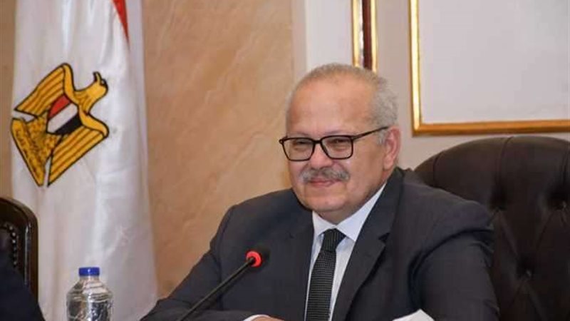 رئيس جامعة القاهرة