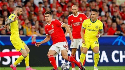 إنتر ميلان يأمل عبور بنفيكا من أجل مواجهة نارية مع ميلان