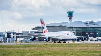 وقفة احتجاجية في مطارات لندن.. وتعطيل الرحلات الجوية