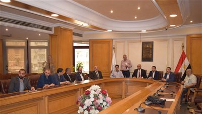 بالتزكية للمرة الثانية 