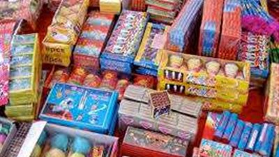 ضبط 500 ألف قطعة ألعاب نارية بالمنيا