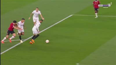 الدوري الأوروبي.. إشبيلية يتقدم على مانشستر يونايتد بهدف نظيف في الشوط الأول