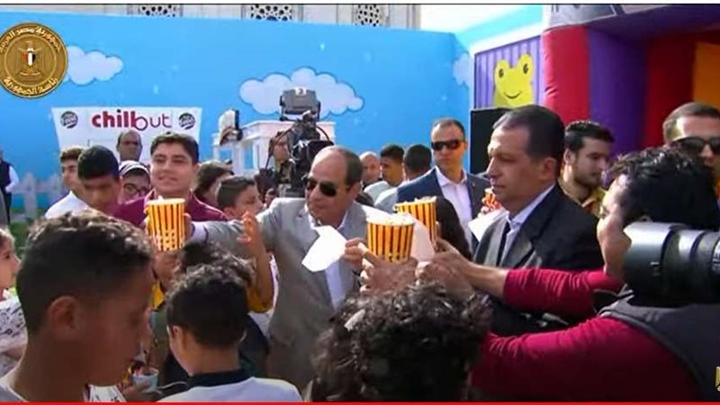 الرئيس السيسي يقدم