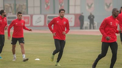 الأهلي يعلن موقف طاهر محمد طاهر من مواجهة سيراميكا كليوباترا