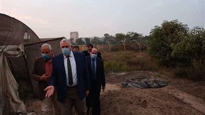 وزير الزراعة يقوم بزيارة  لمشتل المنيب لرفع كفاءة الاصول غير المستغلة